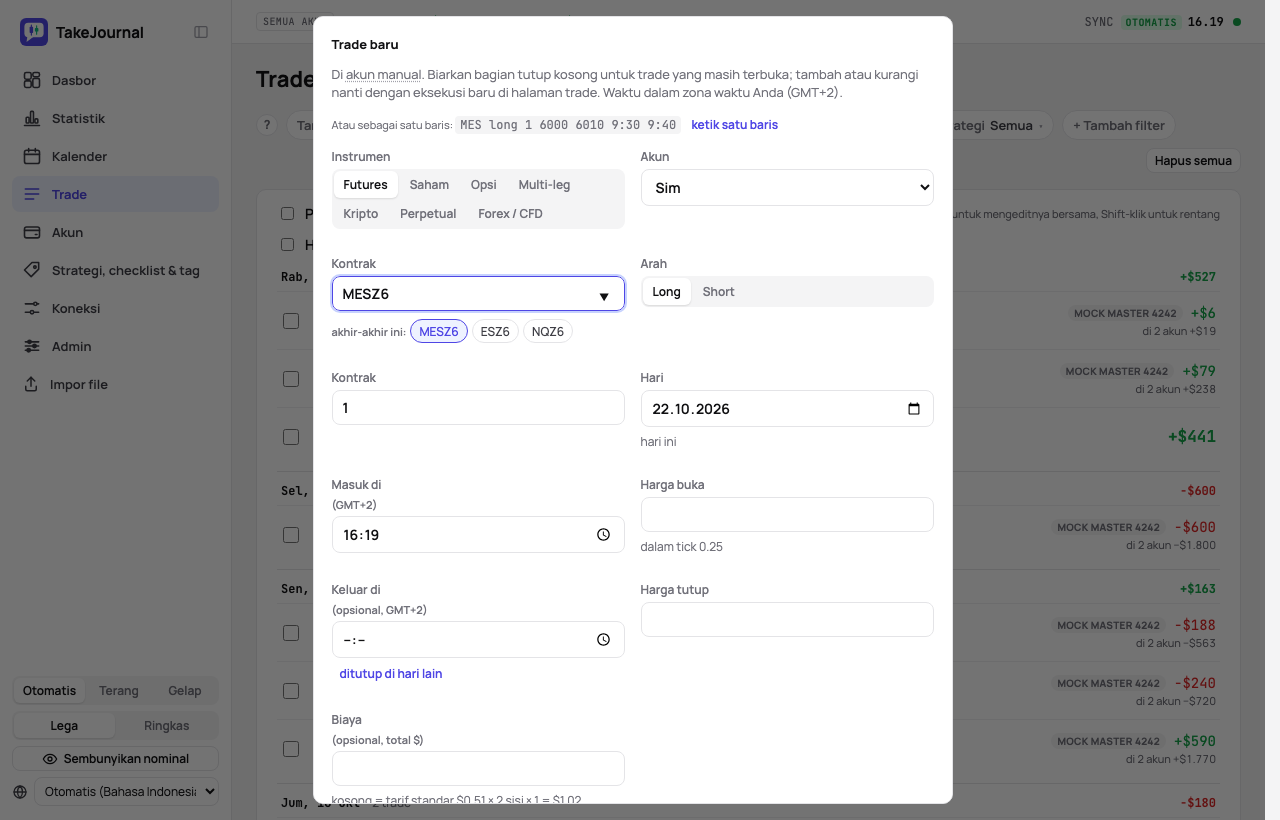 Dialog trade baru: instrumen, akun, arah, jumlah kontrak, pembukaan dan penutupan dengan harga, biaya
